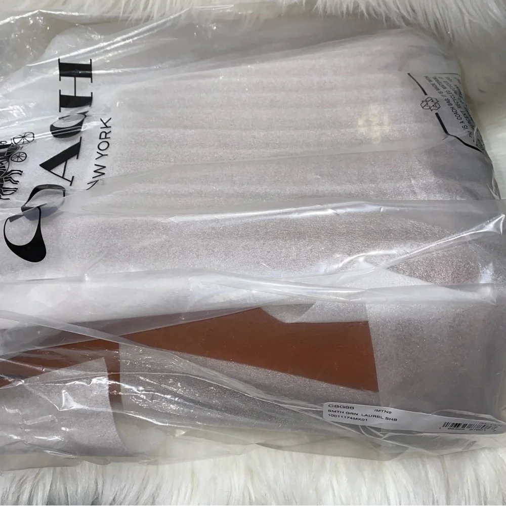 Coach smooth leather purse New